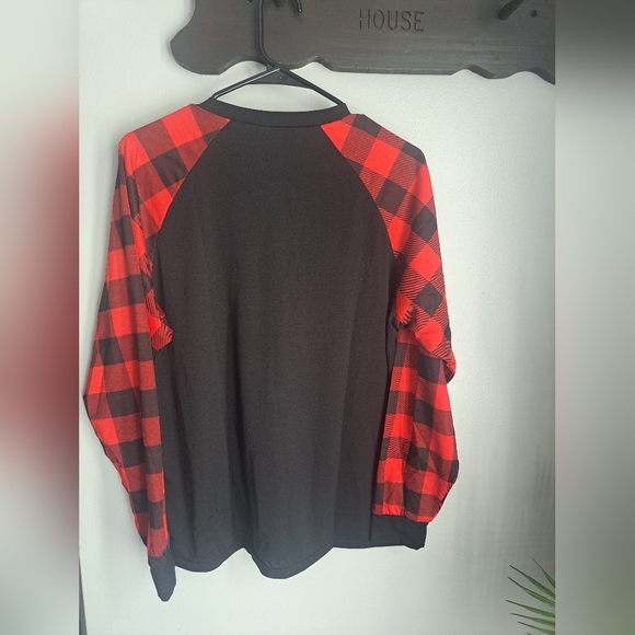 Gnome Buffalo Plaid Color Block Top with Matching Distressed Pants Size XL - Picture 11 of 11